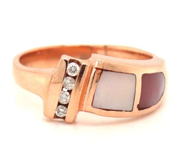 Pretty 14K Rose Gold Ring with Mother of Pearl