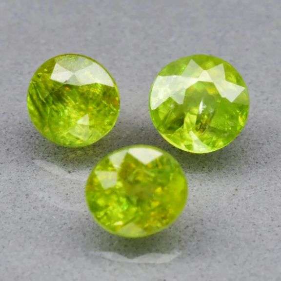 Untreated! Color shifting! 4.03ct Sphene set from Madagascar!