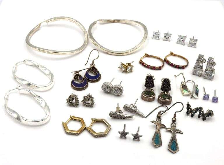 Group lot of Vintage 925 sterling silver earrings