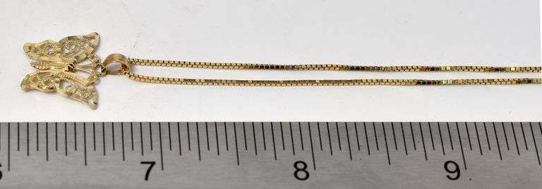 Amazing 14K Yellow Gold Butterfly Pendant Necklace