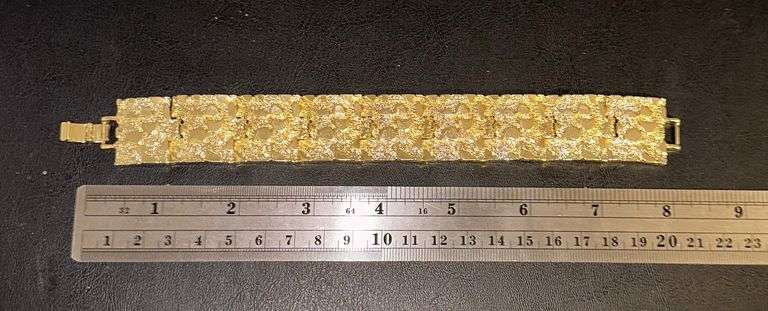 Sharp 86.5 Gram 14 Kt Italian Gold Plated Nugget Link Bracelet