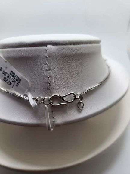 Extremely fine Japanese pearl with diamond necklace
