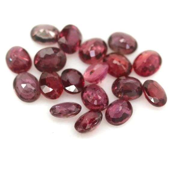 Heavy! 8.92ct 18 piece Ruby set -Heated only!!