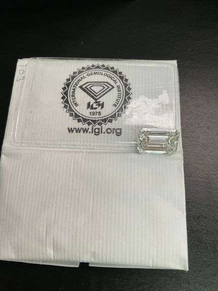 I.G.I CERIFIED 9.48 CARAT DIAMOND