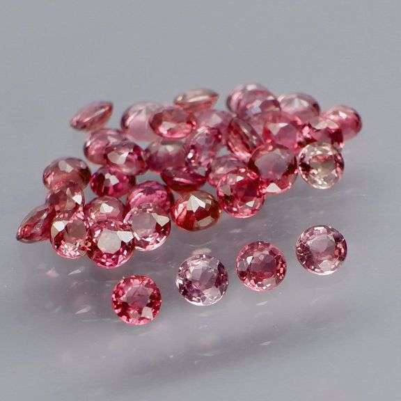 Untreated! 3.49ct dusty rose Sapphire set