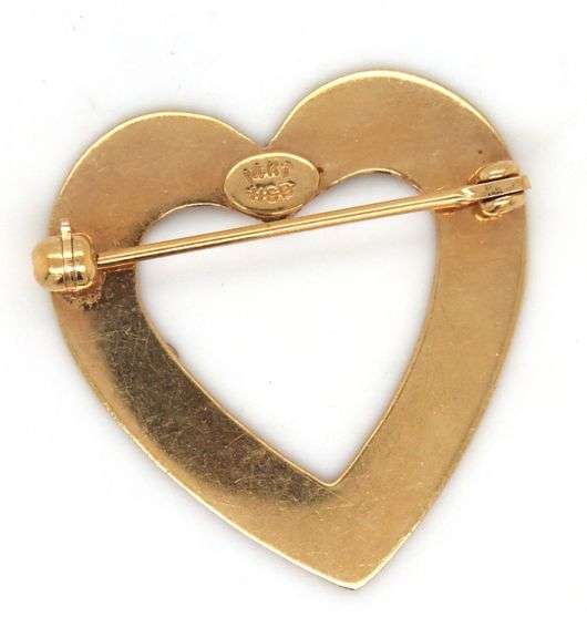14kt Yellow gold heart shaped brooch