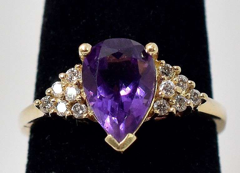 Elegant 14K Yellow Gold Amethyst Gemstone and Diamond Ring