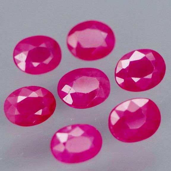 Collectors 2.31ct PIGEONS BLOOD Burmese Ruby set!!!