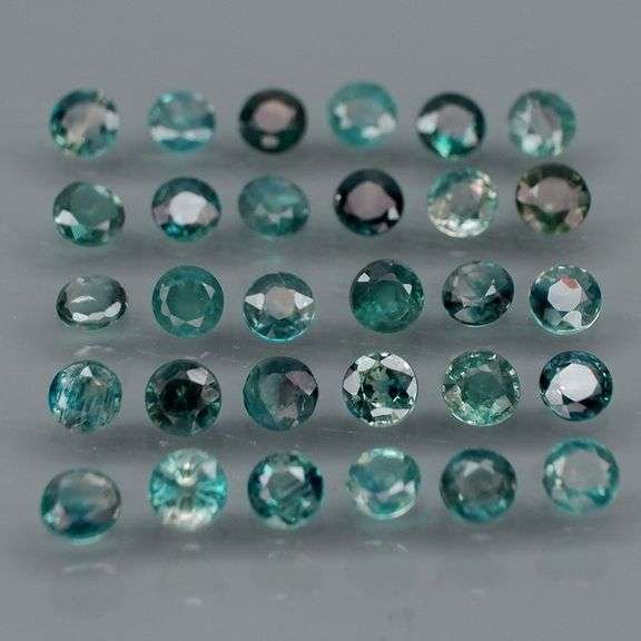 Heated only! 4.22ct greenish blue Sapphire set!