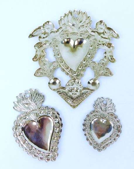 3 Ex Voto Sacred Hearts