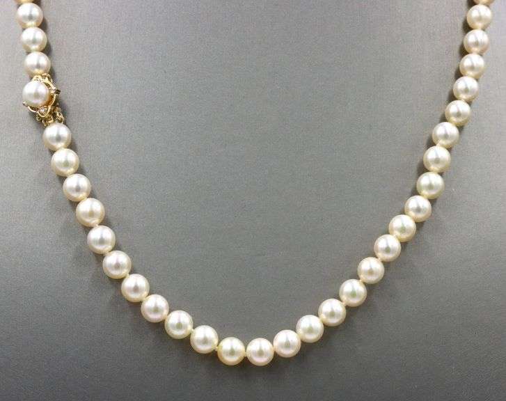6-6.5mm Pearl necklace with Yellow gold clasp