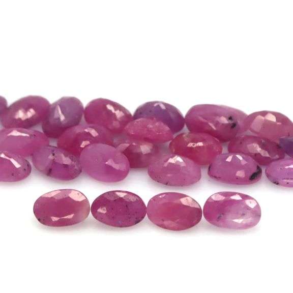 Simply gorgeous 10.52ct reddish pink Ruby set