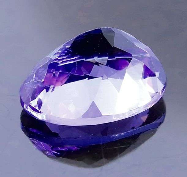 Top blue violet 2.31ct eye clean Tanzanite