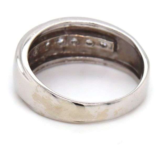 14kt White gold 0.40ctw channel set diamond band