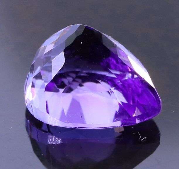 Substantial 3.27ct rich violet blue Tanzanite