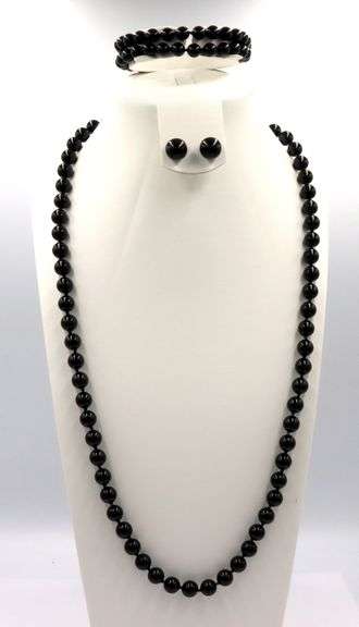 Set of black onyx beaded necklace, bracelet and stud