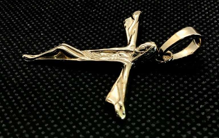 14K Yellow Gold Cross Pendant