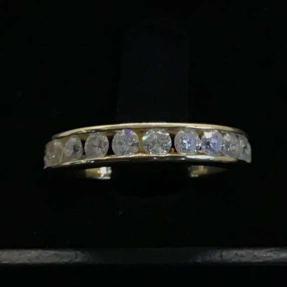 14K Yellow Gold Round Brilliant Cut Diamond Wedding Band