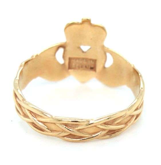 10kt Yellow gold Claddagh ring