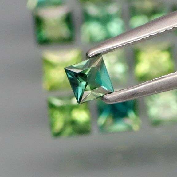 Glittering! 3.26ct set of REAL Australian Sapphires!