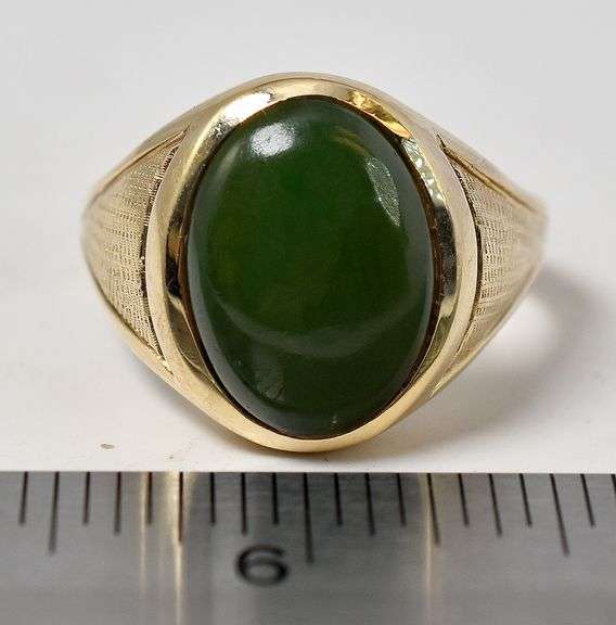 Amazing 10k Yellow Gold Jade Gemstone Men's Ring