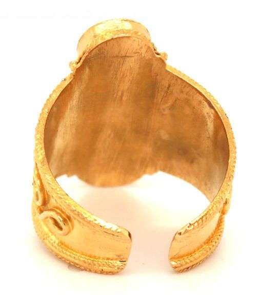 22kt Yellow gold double coin cuff ring