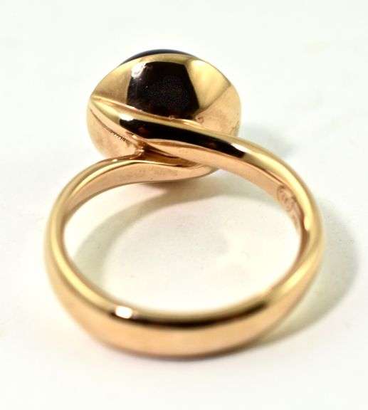 Exquisite Modern 18K Yellow Gold Cabachon Amethyst Ring