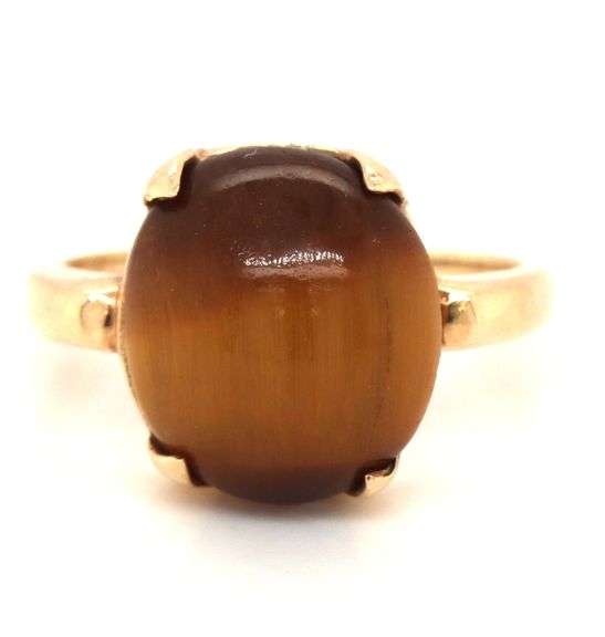 Tasteful 14k yellow gold Tigers Eye Ring