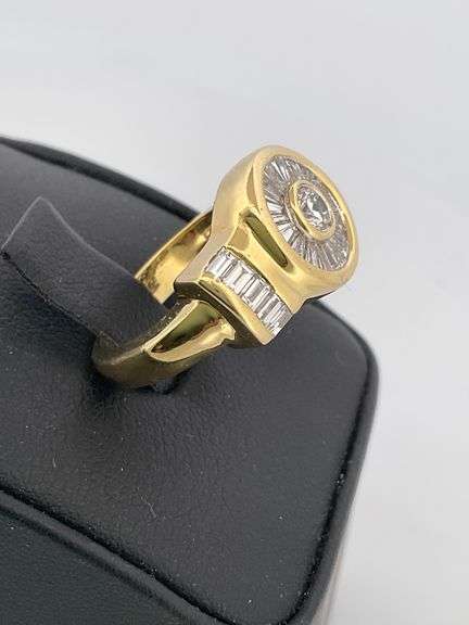 CERTIFIED 18K YELLOW GOLD DIAMOND RING
