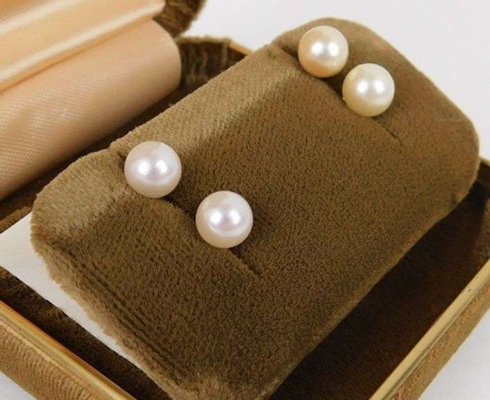 2 Pairs of 14K Pearl Stud Earrings