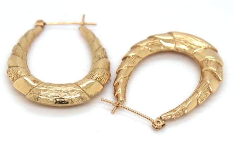 Popular 14K YG Textured & High Polish Hoop Earrings
