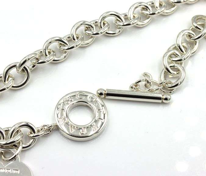 Tiffany & Co toggle necklace in 925 sterling silver