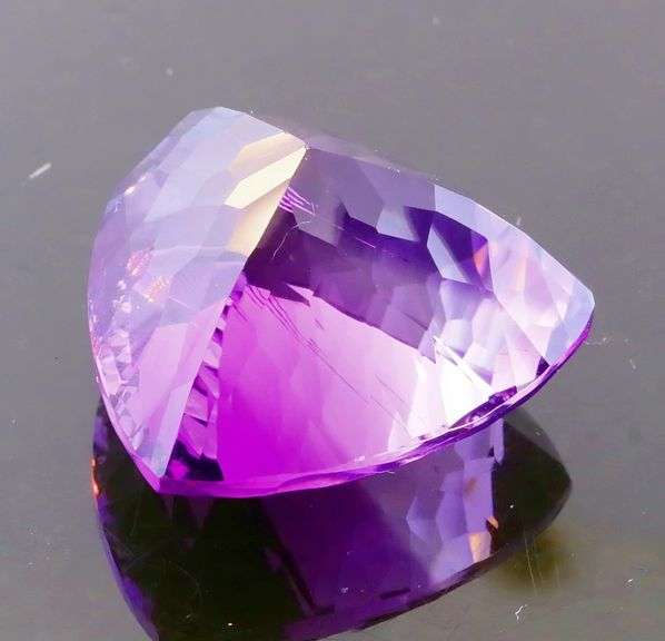 Expertly cut 20.54ct natural violet Amethyst