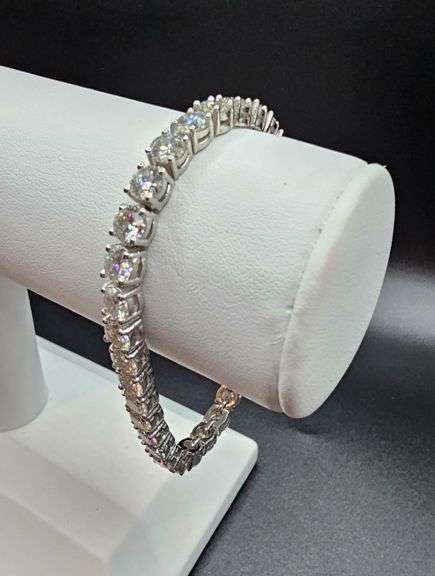 18 Kt White Gold Plated Lab Simulated 26 Ctw White Diamond Tennis Bracelet