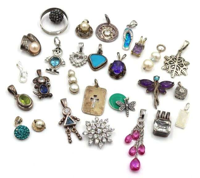 Vintage 925 sterling silver group lot of pendants