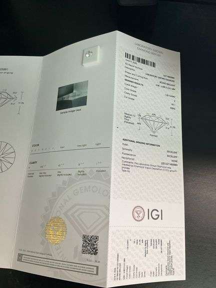 I.G.I CERTIFIED 1.22 CARAT ROUND BRILLIANT CUT DIAMOND
