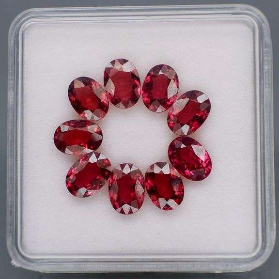 Amazing 8ct oval cut violet red Garnet set