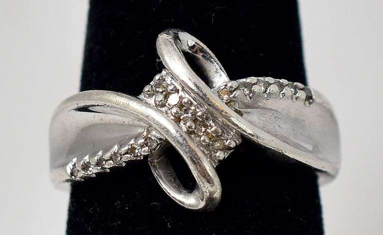 Diamond Ring in Sterling Silver