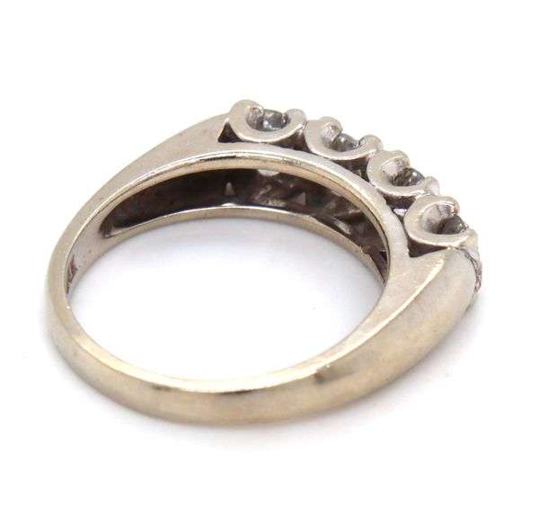 Glittering 14K WG 1 Ct. T.W. Diamond Band