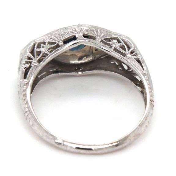 Vintage 18kt White gold sapphire and diamond ring