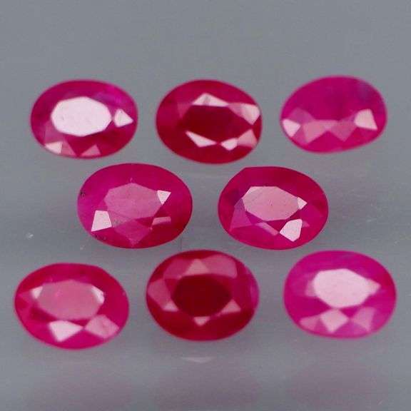 Collectors 2.05ct PIGEONS BLOOD Burmese Ruby set!!!