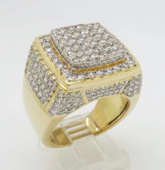 High Quality Men's Ring Crafted with 4.52CTW of Diamonds