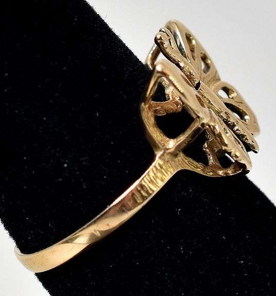 Elegant 14K Yellow Gold Butterfly Ring