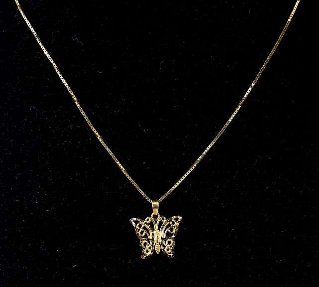 Amazing 14K Yellow Gold Butterfly Pendant Necklace