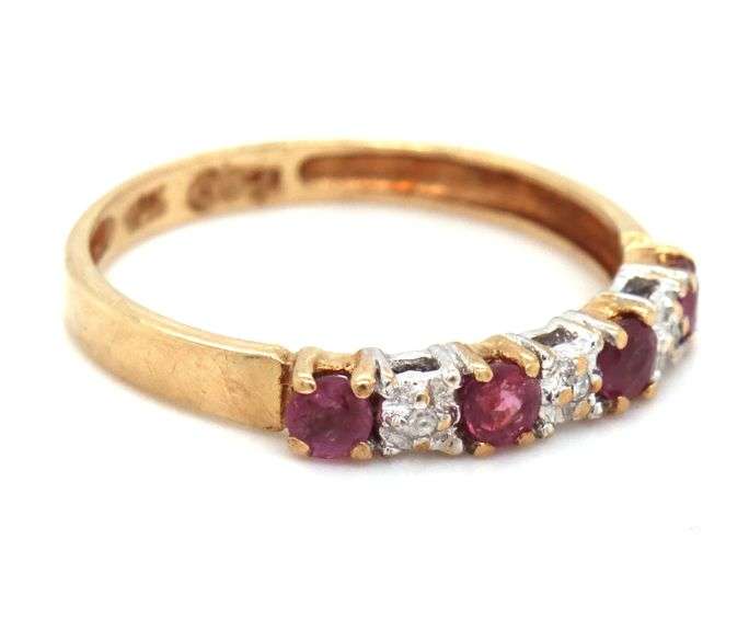 10kt Yellow gold ruby and diamond band