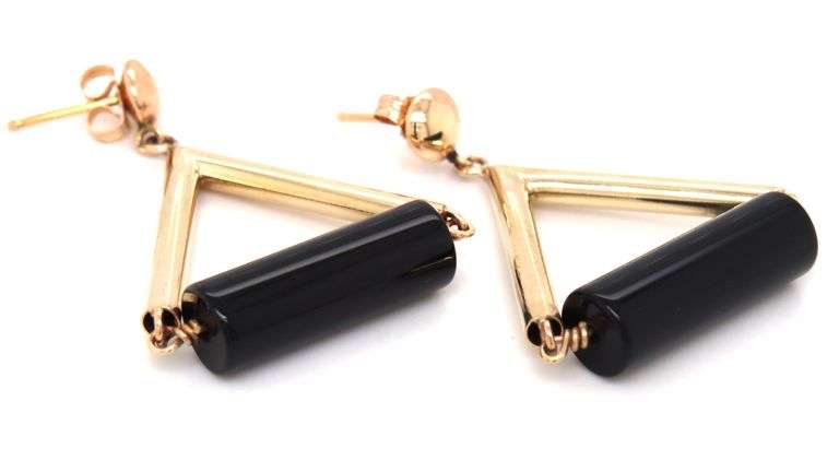 14kt Yellow gold Retro black onyx earrings