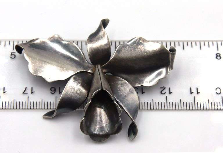 925 Sterling silver Taxco Hector Aguilar flower brooch