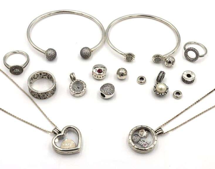 Lot of Pandora mixed jewelry in 925 sterling silver
