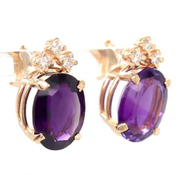 14kt Yellow gold oval amethyst and diamond stud earrings