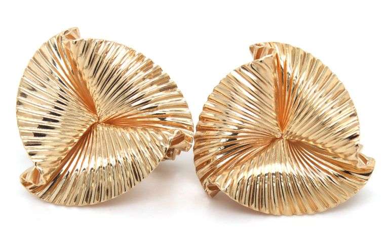 Tiffany & Co Vintage ribbon earrings in 14kt Yellow gold